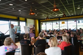 Arjan Pruim geeft zijn presentatie
